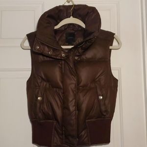 20"long. Great quality. Worn a few times.